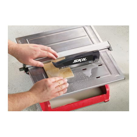 SKIL 1350 AA Sierra de corte húmedo para azulejos 600W