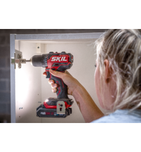 SKIL 3065 HA Taladro/Atornillador a Batería «Compact Brushless» - Detalle Luz Led