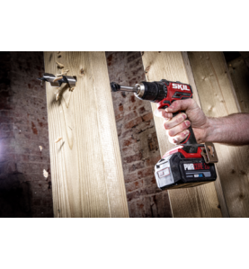 SKIL 3065 HA Taladro/Atornillador a Batería «Compact Brushless» - Taladrando Madera